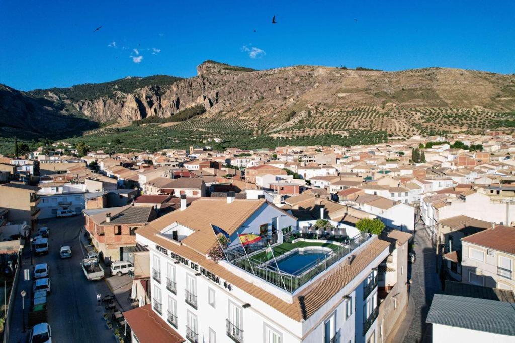 Hotel Sierra De Huesa Dış mekan fotoğraf